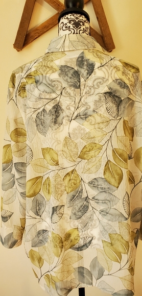 Alfred Dunner Woman's Sheer Top EUC - Picture 8 of 8